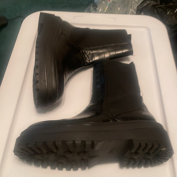 Zara crocodile boots - Picture 3 of 3